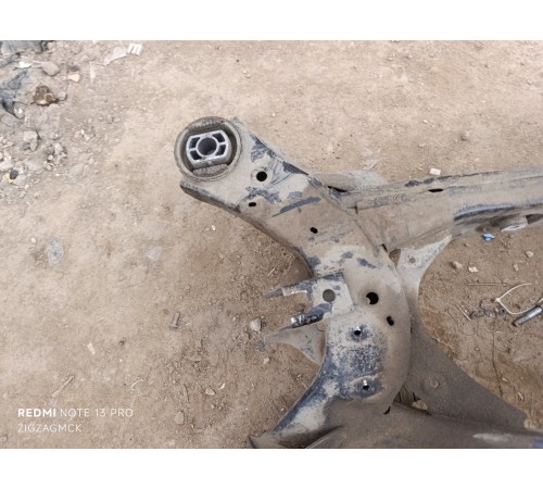 Балка задняя подрамник