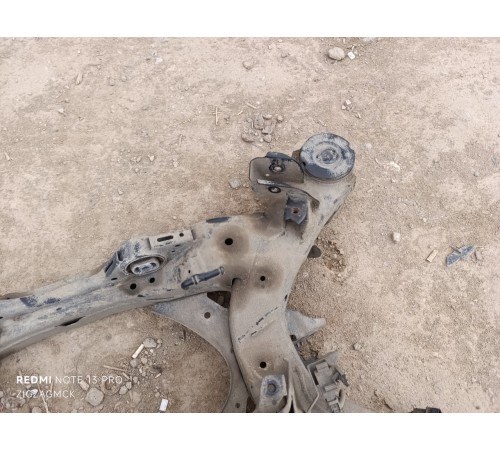 Балка задняя подрамник