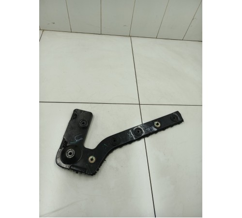 Кронштейн заднего бампера правый