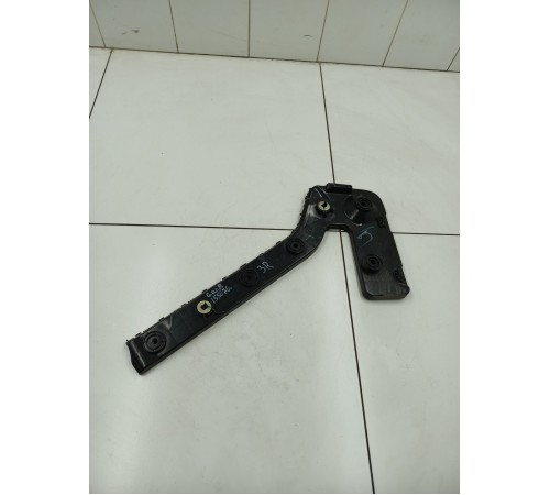 Кронштейн заднего бампера правый