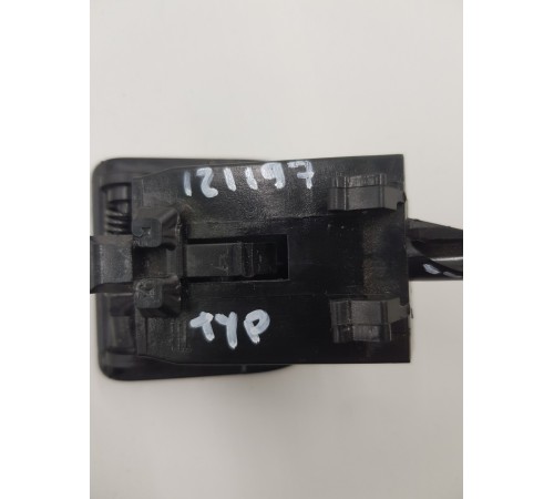 Ручка открывания капота