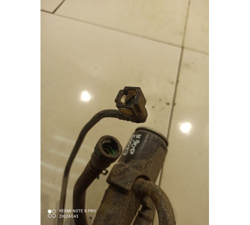 Горловина топливного бака