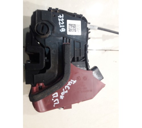 Замок двери (передний, правый)