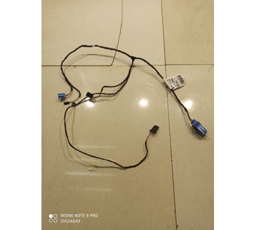 Электропроводка обшивки двери(передняя правая)