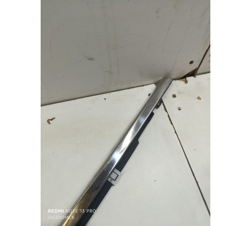 Уплотнитель стекла задний левый наружный