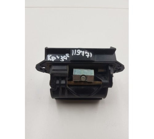 Ручка открывания крышки багажника