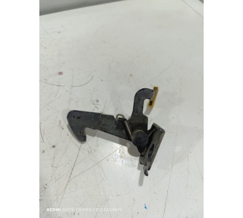 Крюк замка капота