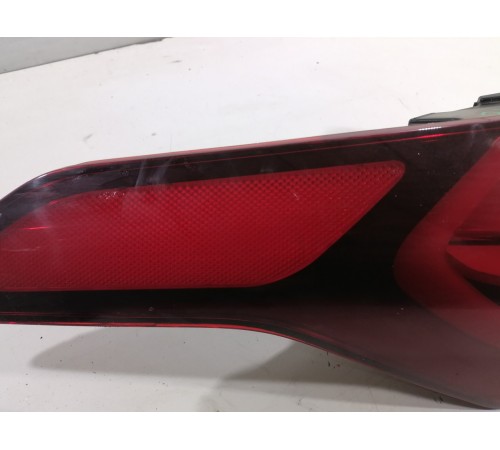 Фонарь наружний левый