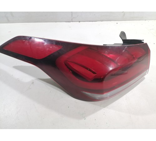 Фонарь наружний левый