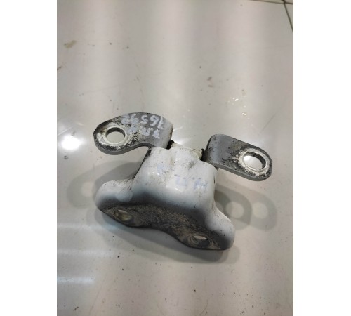 Петля двери (задняя, правая, нижняя)