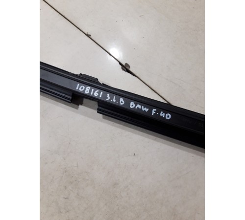 Уплотнитель стекла (задний левый внутренний)