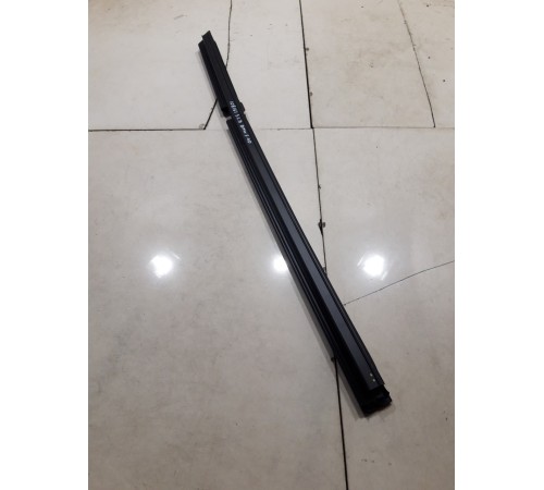 Уплотнитель стекла (задний левый внутренний)