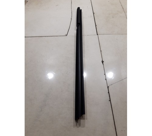 Уплотнитель стекла (задний левый внутренний)