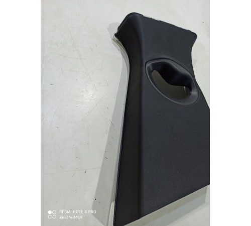 Обшивка центральной стойки(правая верхняя)