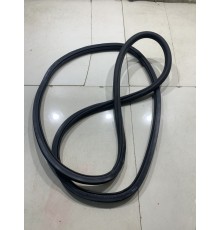 Уплотнитель двери(задний левый)