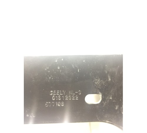 Кронштейн блока управления двигателем