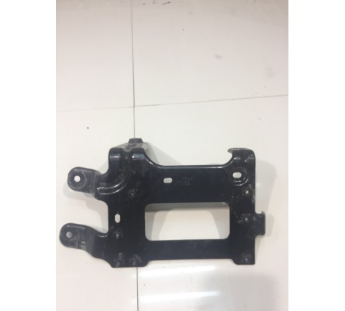 Кронштейн блока управления двигателем