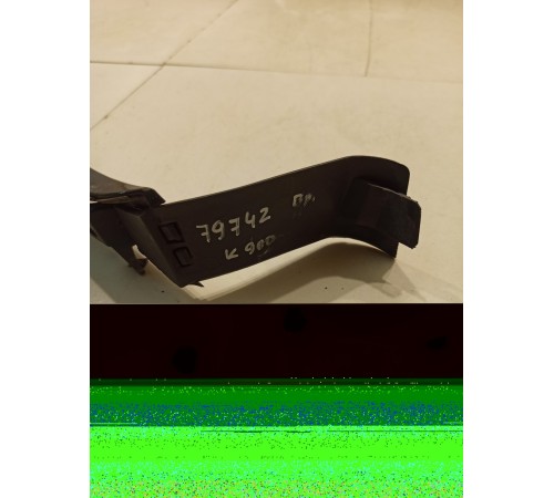 Молдинг лобового стекла(правый)