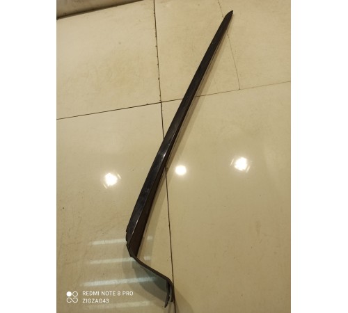 Молдинг лобового стекла(правый)