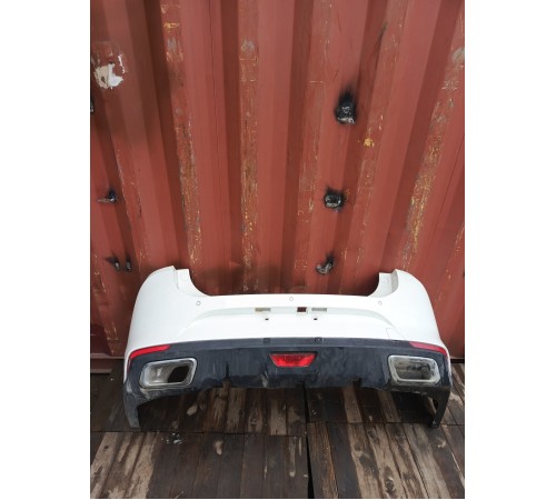 Задний бампер в сборе