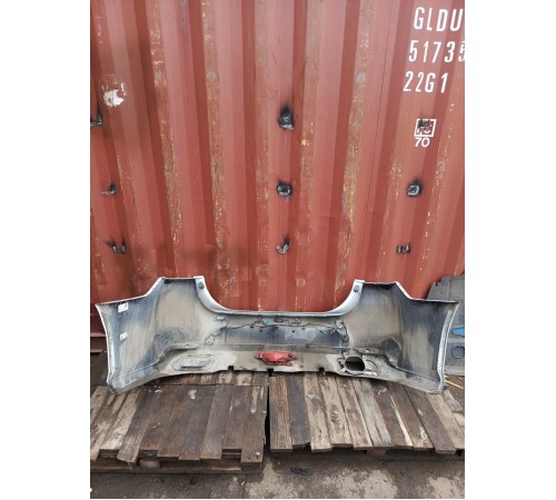 Задний бампер в сборе