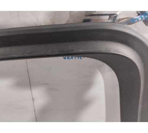 Накладка рамки двери (задняя левая)