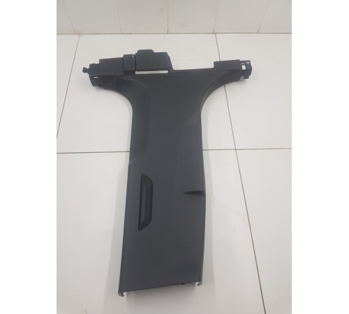 Обшивка центральной стойки правая нижняя