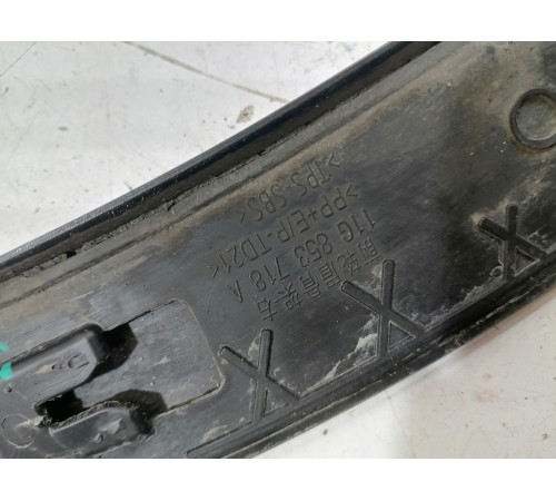 Молдинг крыла передний правый