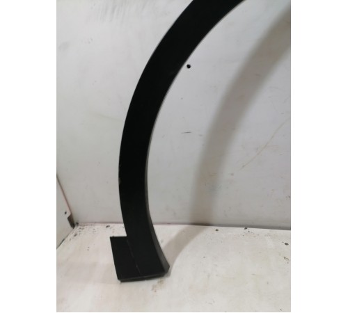 Молдинг крыла передний правый