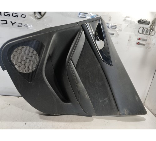 Обшивка двери задняя правая