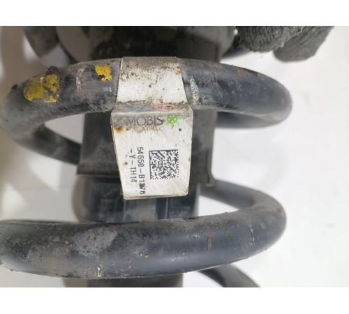 Амортизатор стойка подвески передний правый в сборе