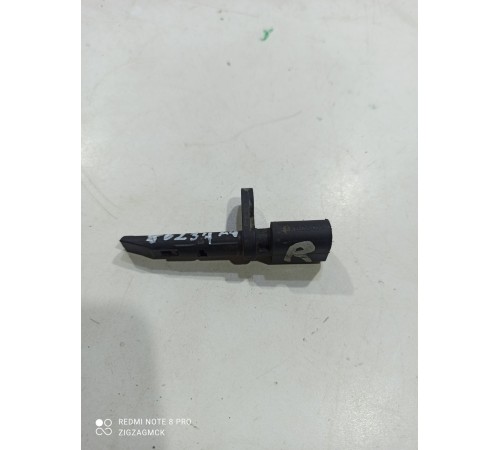 Датчик ABS(передний левый)