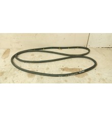 Уплотнитель двери передней правой