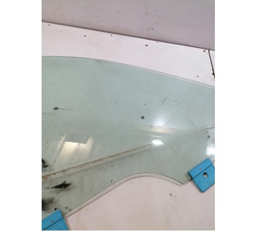 Стекло двери переднее правое многослойное