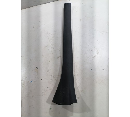 Обшивка салона передняя левая