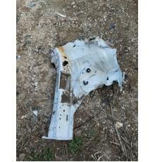 Стрела лонжерона с чашкой передняя левая