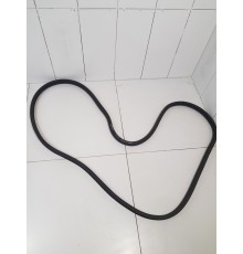 Уплотнитель двери передний правый