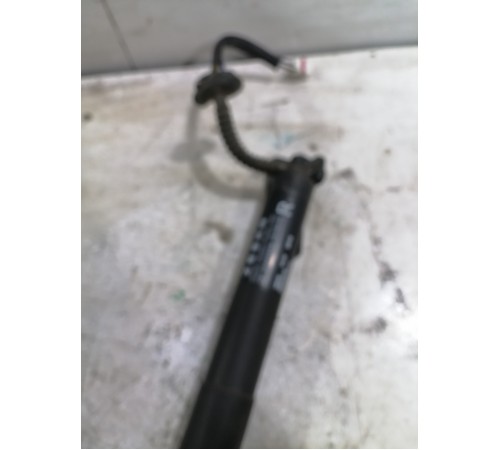 Электропривод крышки багажника правый