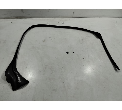 Уплотнитель стекла двери (задний левый)