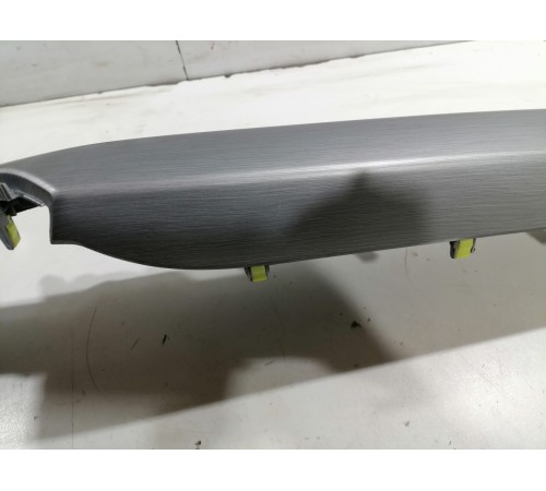 Накладка торпедо декоративная