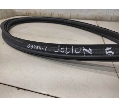 Уплотнитель багажника