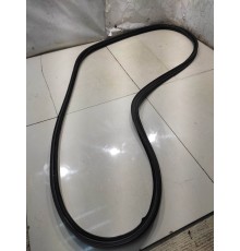 Уплотнитель багажника