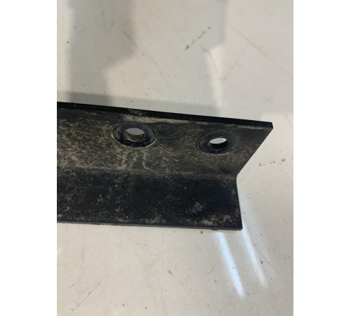 Кронштейн глушителя (правый)