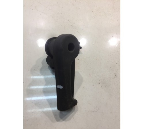 Ручка открывания капота