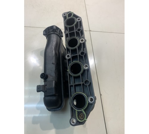 Впускной коллектор