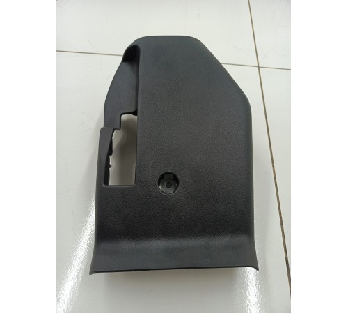 Кожух рулевой колонки нижний