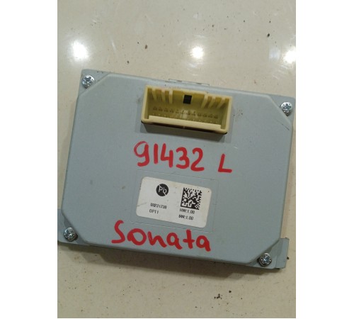 Блок управления фарой левый