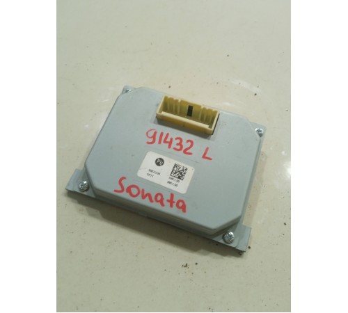 Блок управления фарой левый