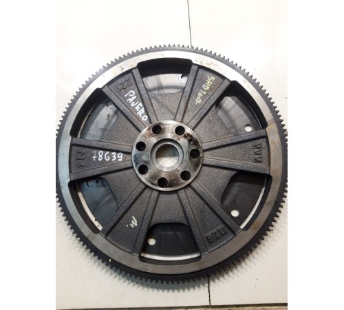 Маховик двигателя