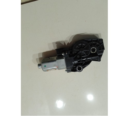 Моторчик регулировки сиденья передний левый (от блока памяти)